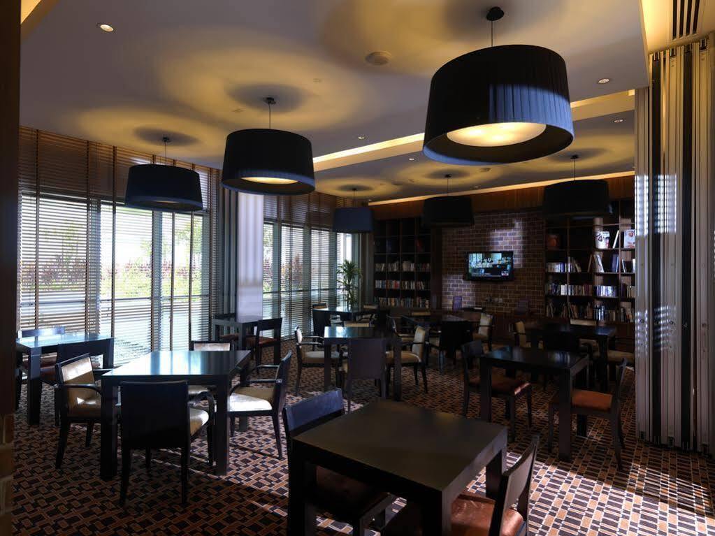 Staybridge Yas Island By Ihg 4* Abou Dabi